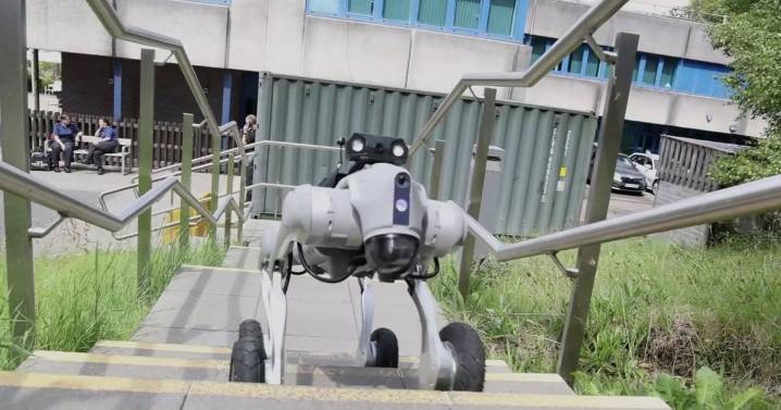 Terminator robo-cop trialled to catch criminals by police