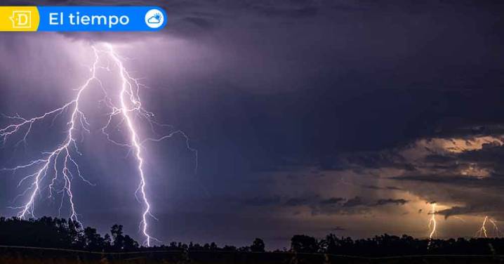Baja segregada dejaría tormentas eléctricas en Santiago: DMC emite aviso para tres regiones