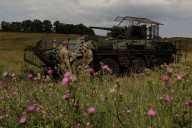 EU leaders say Ukraine should have freedom to decide its future