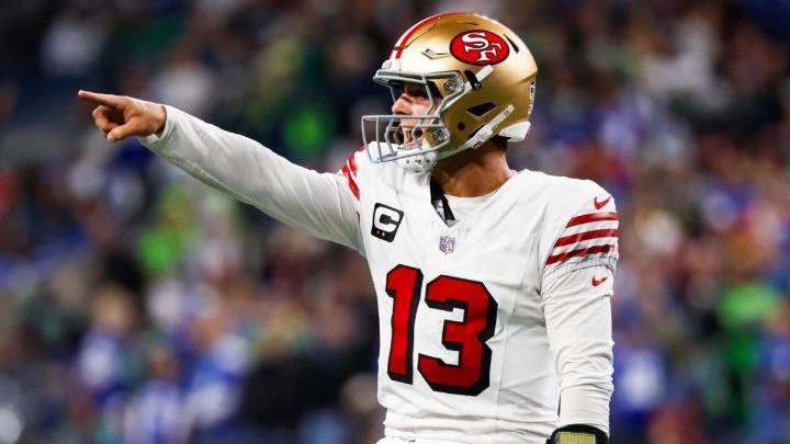 Fantasy football rankings 2025: Top sleepers by model that called James Cook's huge season