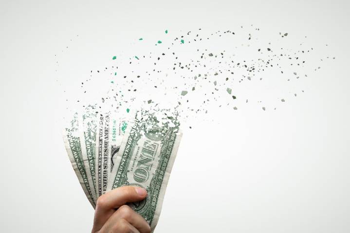 Los salarios en EE.UU. se rezagan por la inflación