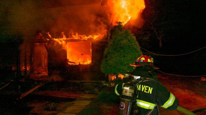 Fires at houses in Hempstead, Shirley displace residents