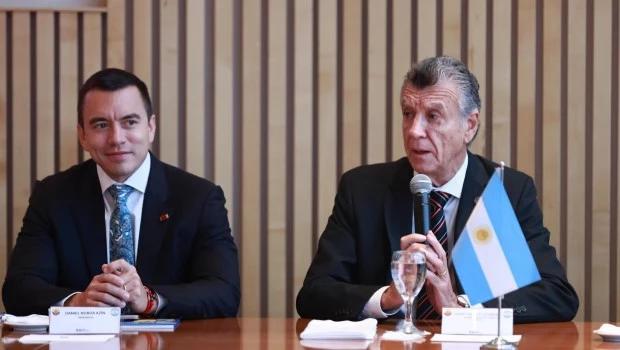 El presidente de Ecuador llegó a la Argentina para aumentar inversiones y comercio