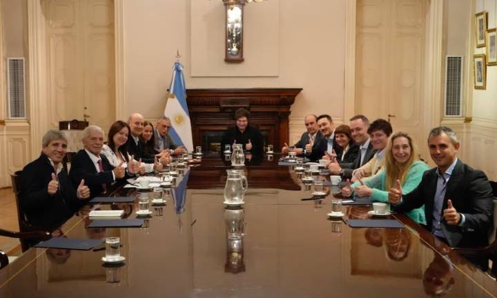 Javier Milei convocó a una reunión de Gabinete previo al cierre de listas y busca consolidar la gestión