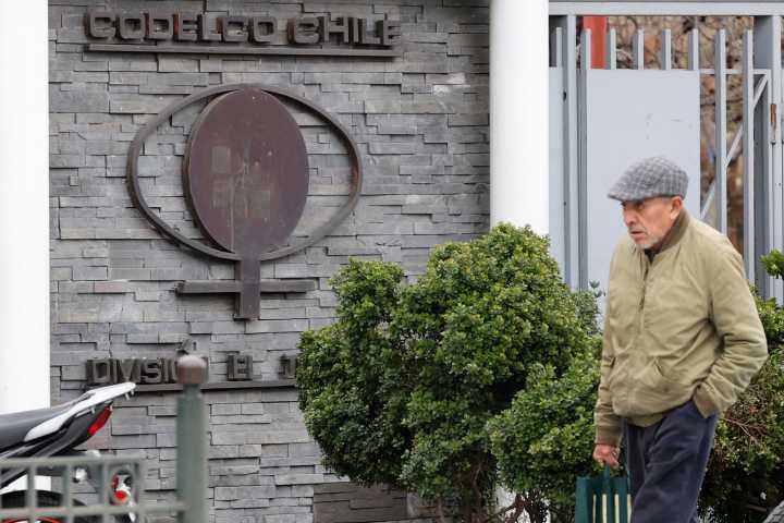 Codelco anuncia la salida del gerente general de mina El Teniente tras fatídico derrrumbe