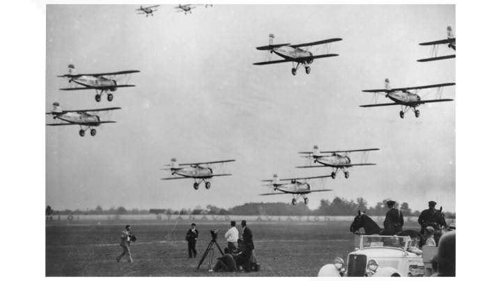 A city's love affair with the skies | Leon Bibb: Then and Now