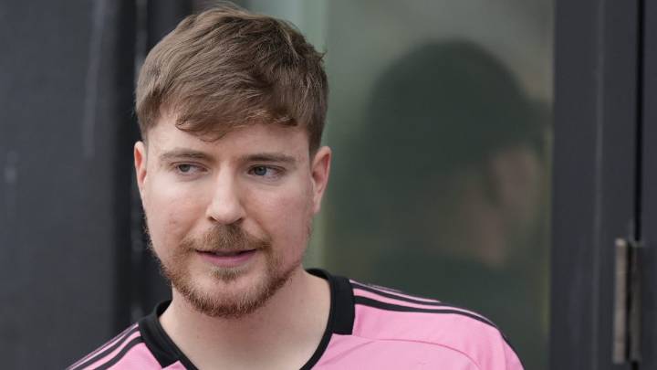 Famoso youtuber Mr. Beast donó $10,000 dólares para cubrir gastos médicos del luchador agredido por Raja Jackson
