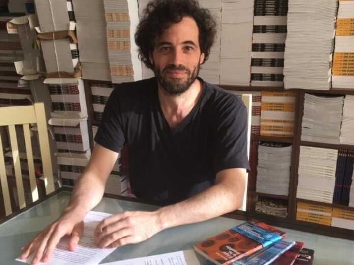 Premio Hebe Uhart: Un escritor de Chacabuco ganó $3 millones con una novela fantástica