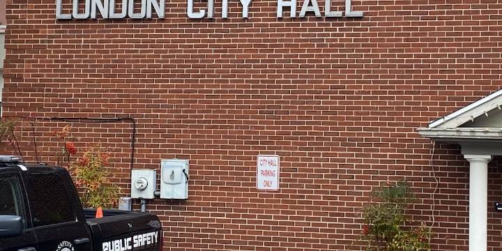 Special meeting to amend charges against Ky. mayor rescheduled