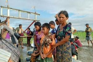 Desperate Myanmar villagers scavenge for food as hunger bites
