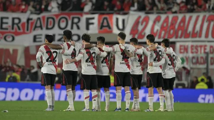 No hay felicidad completa: River Plate avanzó en la Copa Libertadores, pero Juan Fernando Quintero se fue molesto porque lo cambiaron, video