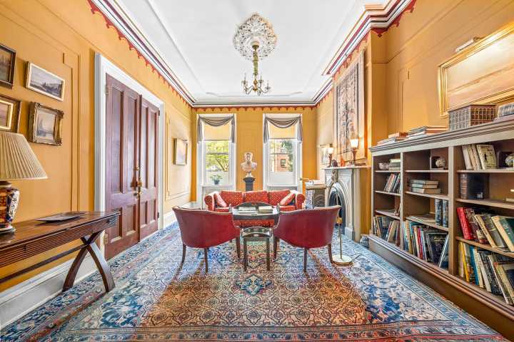 Asking $3.2M, this three-unit Boerum Hill townhouse hasn’t lost its old