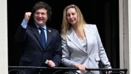 Allanamientos y miles de dólares secuestrados: el escándalo por presunta corrupción que acecha a Karina Milei en Argentina