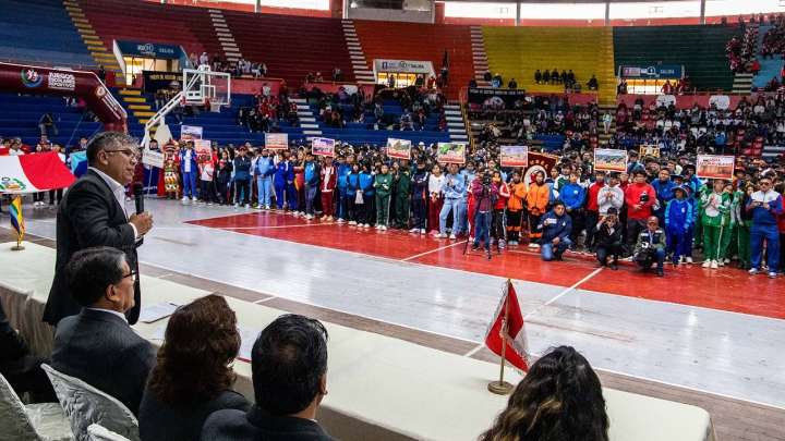 Gobernador Werner Salcedo anuncia remodelación integral del Coliseo Casa de la Juventud