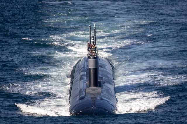 EEUU ordena despliegue de más buques al sur del Caribe, incluyendo un submarino de propulsíon nuclear y un crucero de mísiles