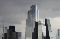 Are In-House Lawyers in the UK Underpaid?