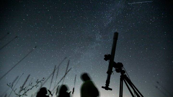 Six planets are hanging out in early morning skies this month. Here's how to spot them