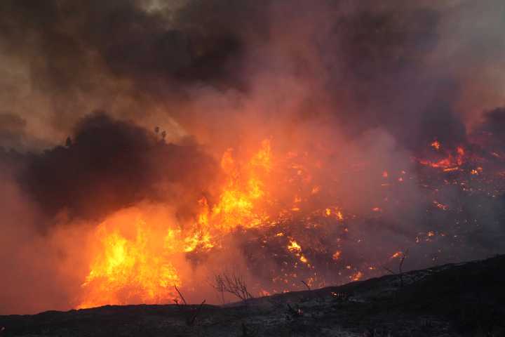 WATCH: California Wildfire Spreads in Area North of LA, Forcing Evacuations