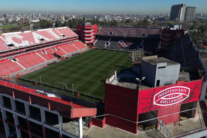 Así comenzó el caos en Avellaneda: parte policial revela el origen de los incidentes entre hinchas de la U e Independiente
