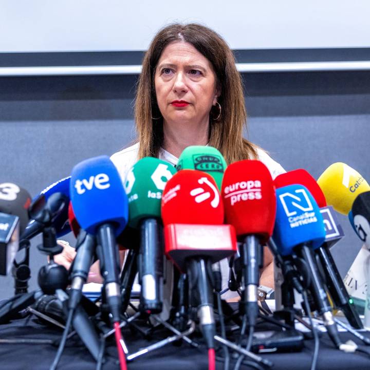 La Fiscalía de Madrid pide imputar a Leire Díez por el posible intento de soborno de dos fiscales