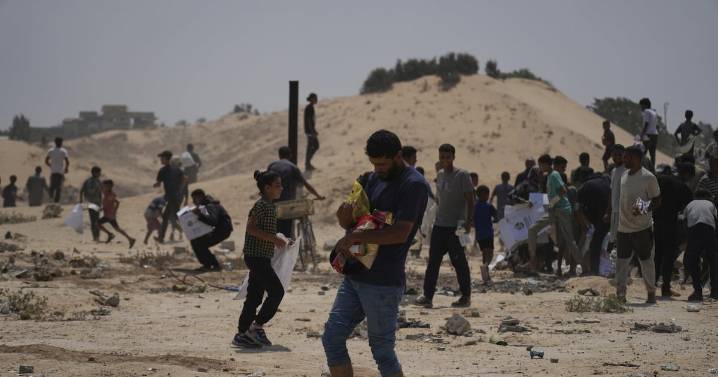Gaza: Netanyahu says ceaefire talks focus on hostages