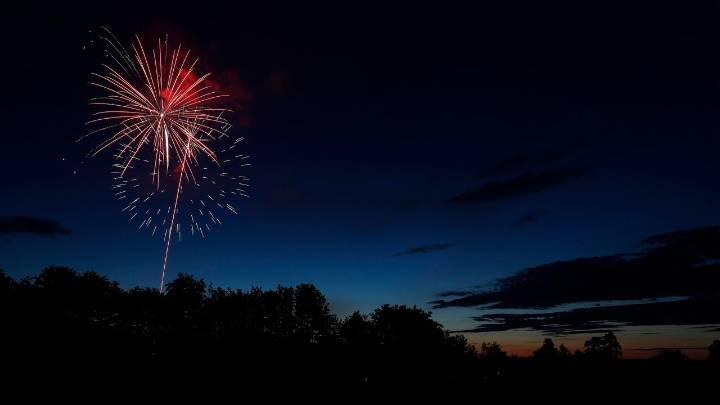 Polémica en Galicia: fuegos artificiales en la boda de la hija de una dirigente del PSOE en plena ola de incendios