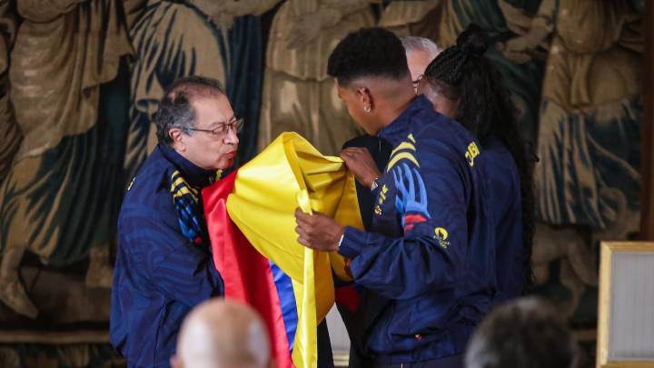 Deportistas Colombianos se unen en gran manifestación en Bogotá para defender el presupuesto del deporte 2026