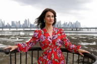 El viaje poético de Yolanda Castaño del capitalismo voraz y la deuda, a la calma económica
