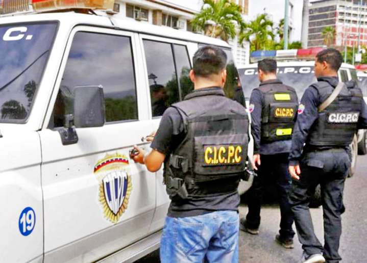 Frustran robo en tienda de Maracay, tiroteo deja una mujer herida