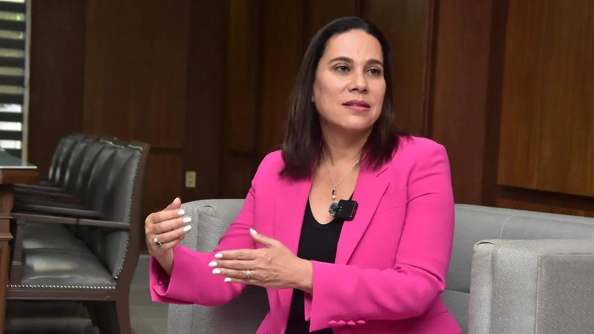 Necesario sacar el ferrocarril de la mancha urbana de Irapuato: Lorena Alfaro