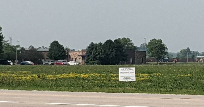 Gas station, restaurant proposed at Plainfeld/Woolley intersection in Oswego