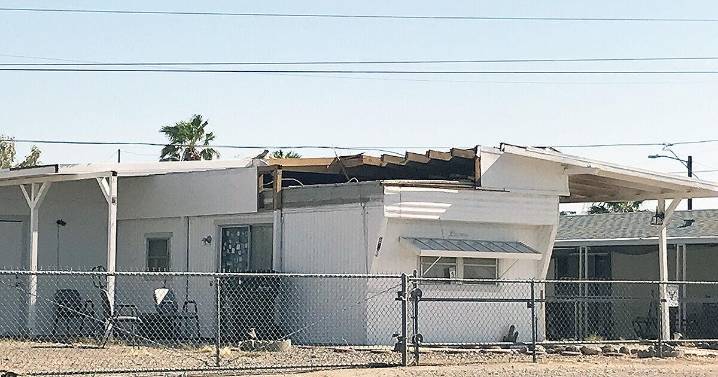 Saturday storm knocks out power for more than 6,300 residences from Mohave Valley to Bullhead City
