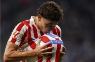 Gol de tiro libre de Julián Alvarez en la derrota de Atlético Madrid