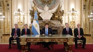 Milei desafía al Congreso y busca amurallar el superávit fiscal