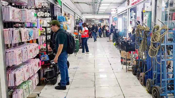 Centro Histórico, bajo la lupa por bodegas chinas: revisan uso de suelo en 726 plazas comerciales