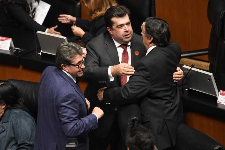 El diputado morenista Pedro Haces Barba celebra su cumpleaños en México y en España