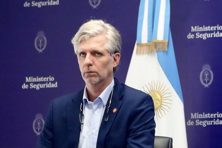 Quejas por la revelación de LA NACION. Preocupación en la Comisión de Inteligencia por las filtraciones en la SIDE de Milei