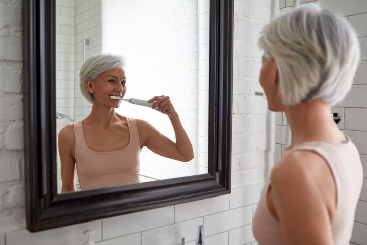 Should You Brush Your Teeth Before or After Breakfast?