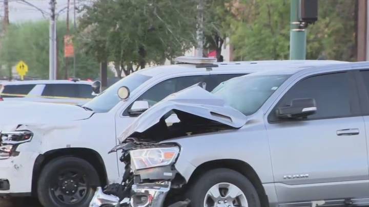 2 Phoenix officers hurt in crash with suspected DUI driver