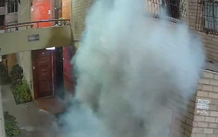 Cercado de Lima: delincuentes lanzan explosivo a condominio frente a la PUCP