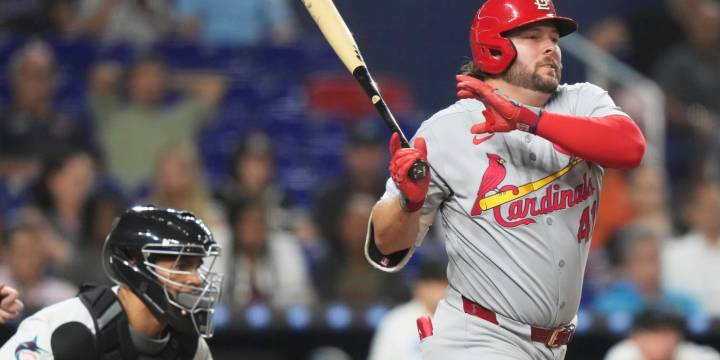 Alec Burleson leads Cardinals past Marlins to snap losing streak