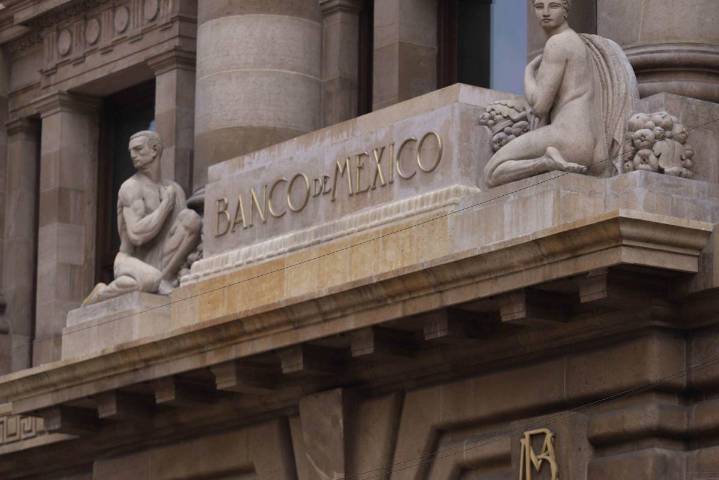 Banxico mejora ligeramente su pronóstico para el PIB de este año; deja atrás riesgo de recesión