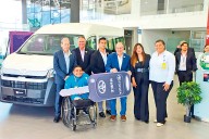 Recibe el CRITH vehículo para mejorar movilidad de pacientes