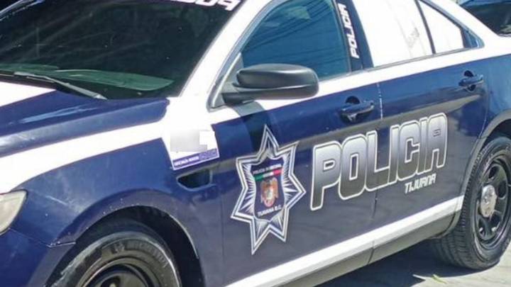 Hallan manos cercenadas y una mujer decapitada dentro de un carrito en Tijuana