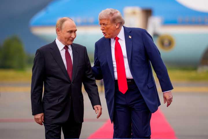 After meeting Putin, Trump changes his position on the need for a ceasefire