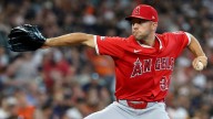 Angels lefty Tyler Anderson lands on IL with strained oblique