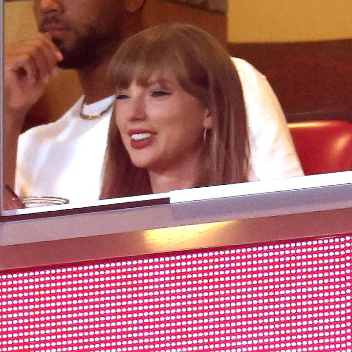 Engaged Taylor Swift, Travis Kelce at Cincinnati Bearcats Game