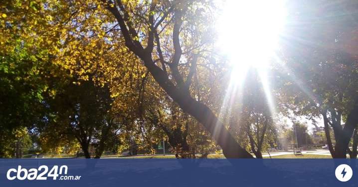 Cálido domingo en Córdoba, con viento del norte y una máxima que llegaría a los 25 °C