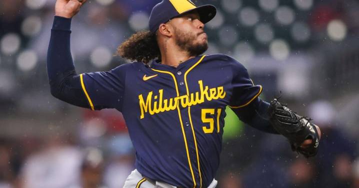 Braves done in by squandered opportunities vs. Brewers