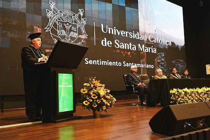 Dr. Alberto Bórea, juez de la CDIH fue distinguido con Grado Académico de Doctor Honoris Causa por la UCSM